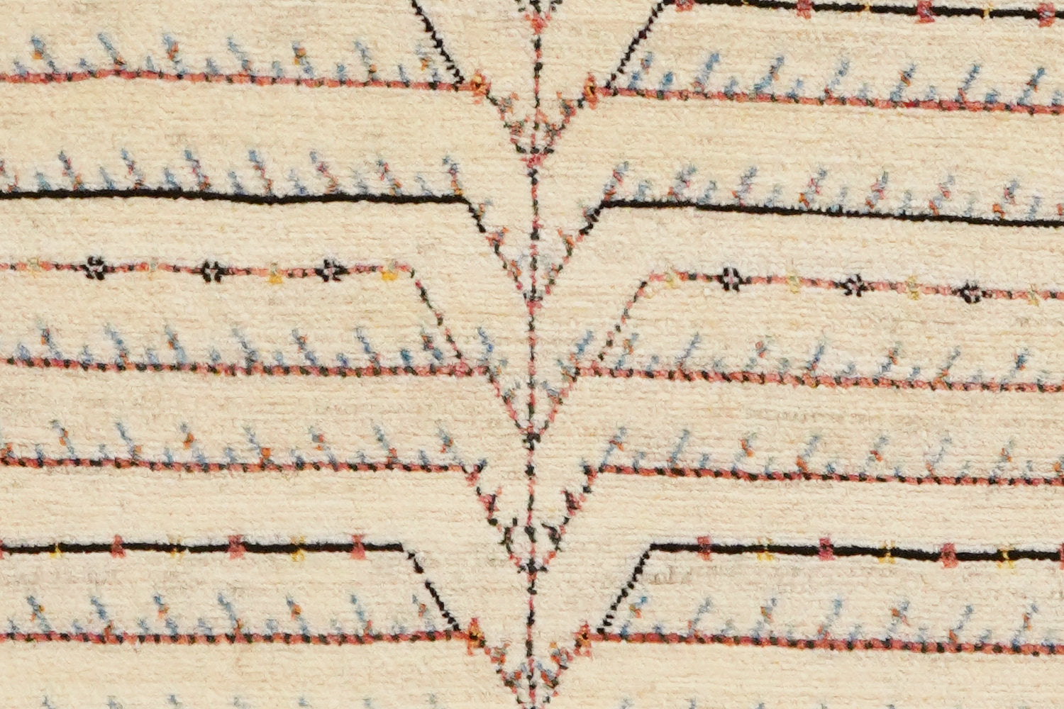 Rizbaf — Hand-knotted, 90x142 cm, Beige, 100% Virgin Wool | View 4