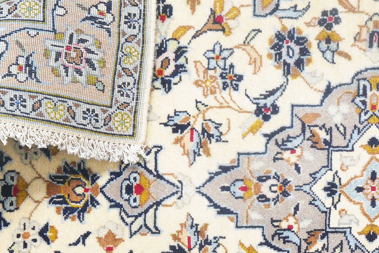 Ardakan — Hand-knotted, 100x149 cm, Beige, 100% Virgin Wool | View 7