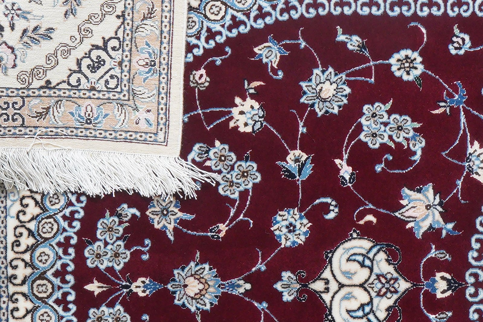 Nain 6La — Hand-knotted, 131x198 cm, Red, 100% Virgin Wool | View 8