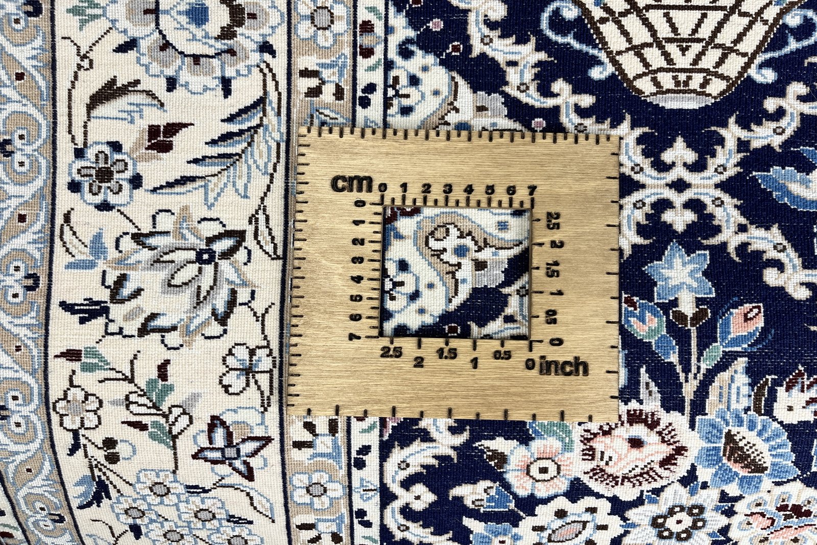 Nain 6La — Hand-knotted, 127x197 cm, Blue, 100% Virgin Wool | View 11