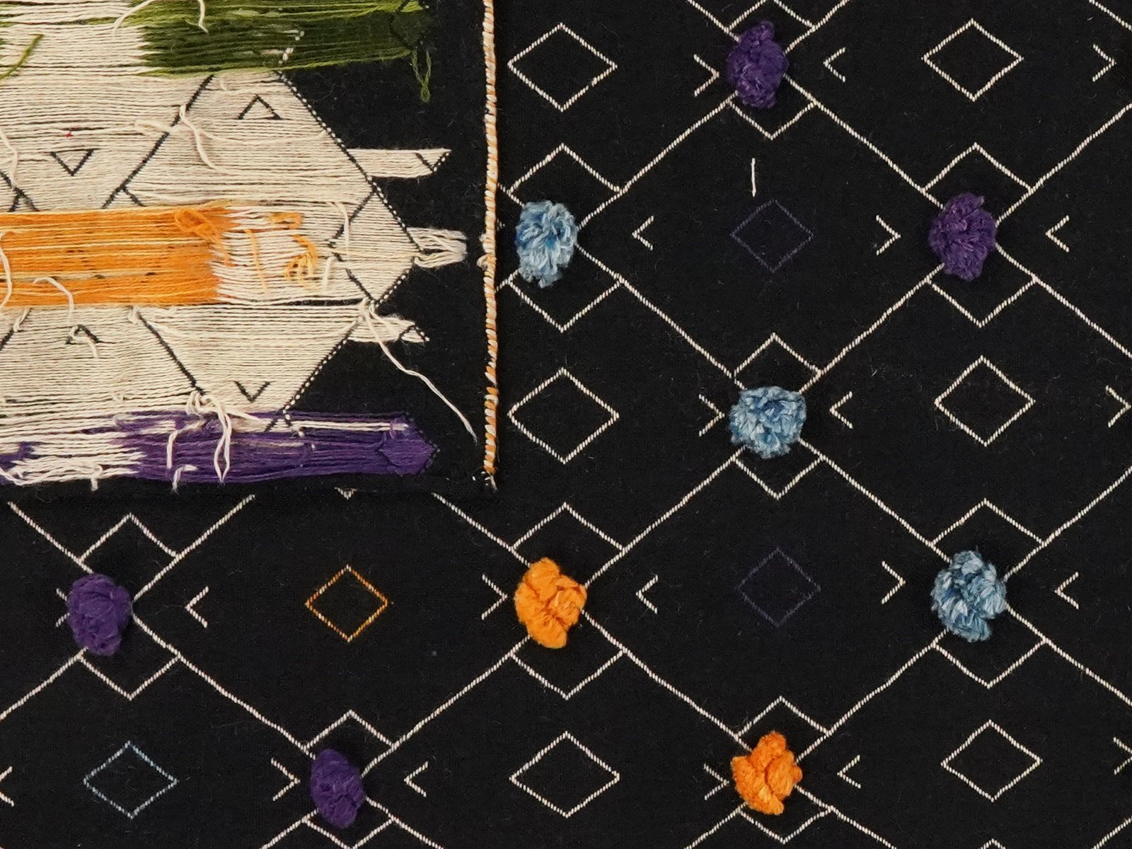 Kelim Gashgai — Handmade, 136x221 cm, Black, 100% Virgin Wool | View 5