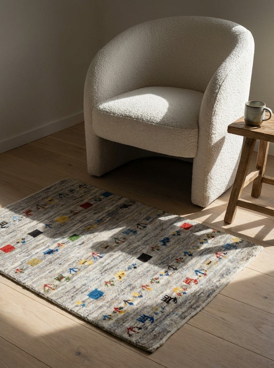 Gabbeh Sonnat — Hand-knotted, 60x90 cm, Beige, 100% Virgin Wool | Detail view