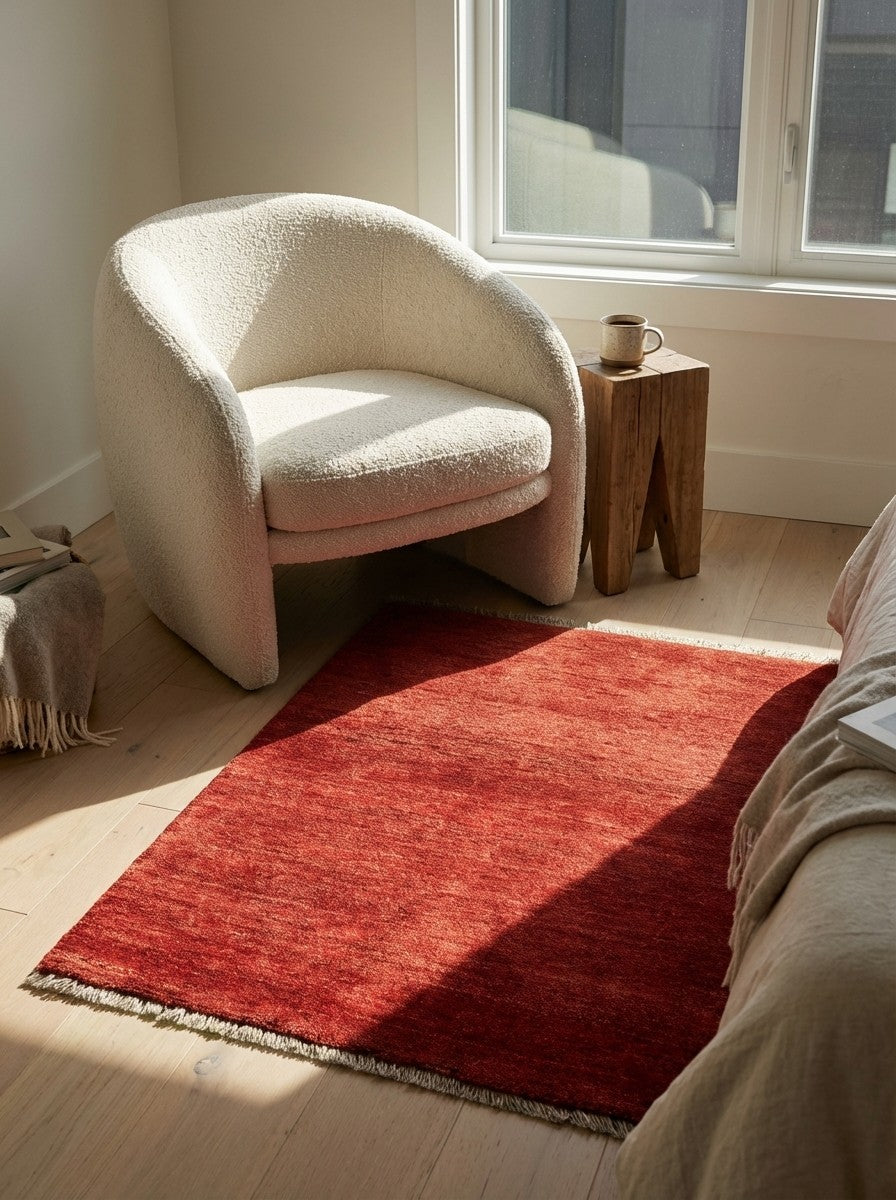 Gabbeh — Hand-knotted, 86x120 cm, Red, 100% Virgin Wool | Detail view