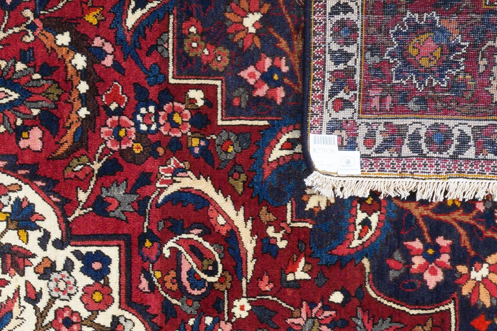 Bakhtiar — Hand-knotted, 213x310 cm, Red, 100% Virgin Wool | View 6