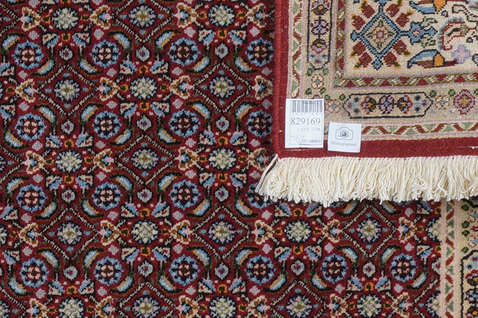 Moud Mahi — Hand-knotted, 98x142 cm, Red, 100% Virgin Wool | View 6