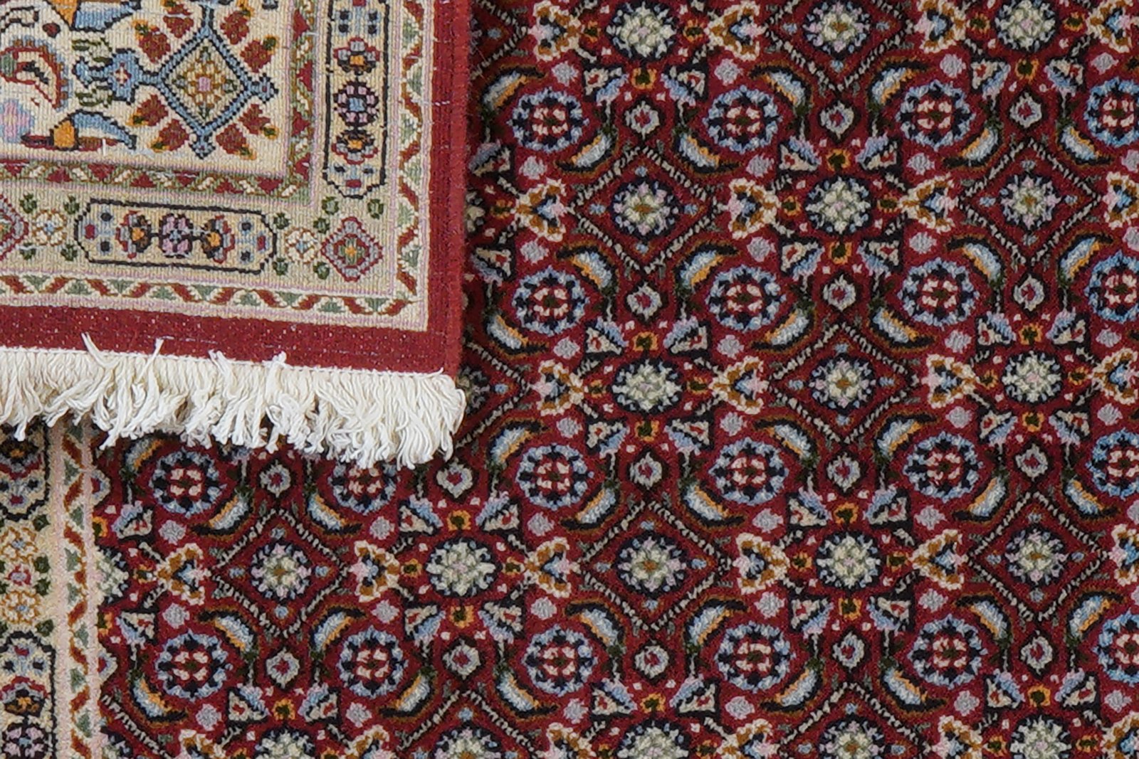 Moud Mahi — Hand-knotted, 98x142 cm, Red, 100% Virgin Wool | View 8
