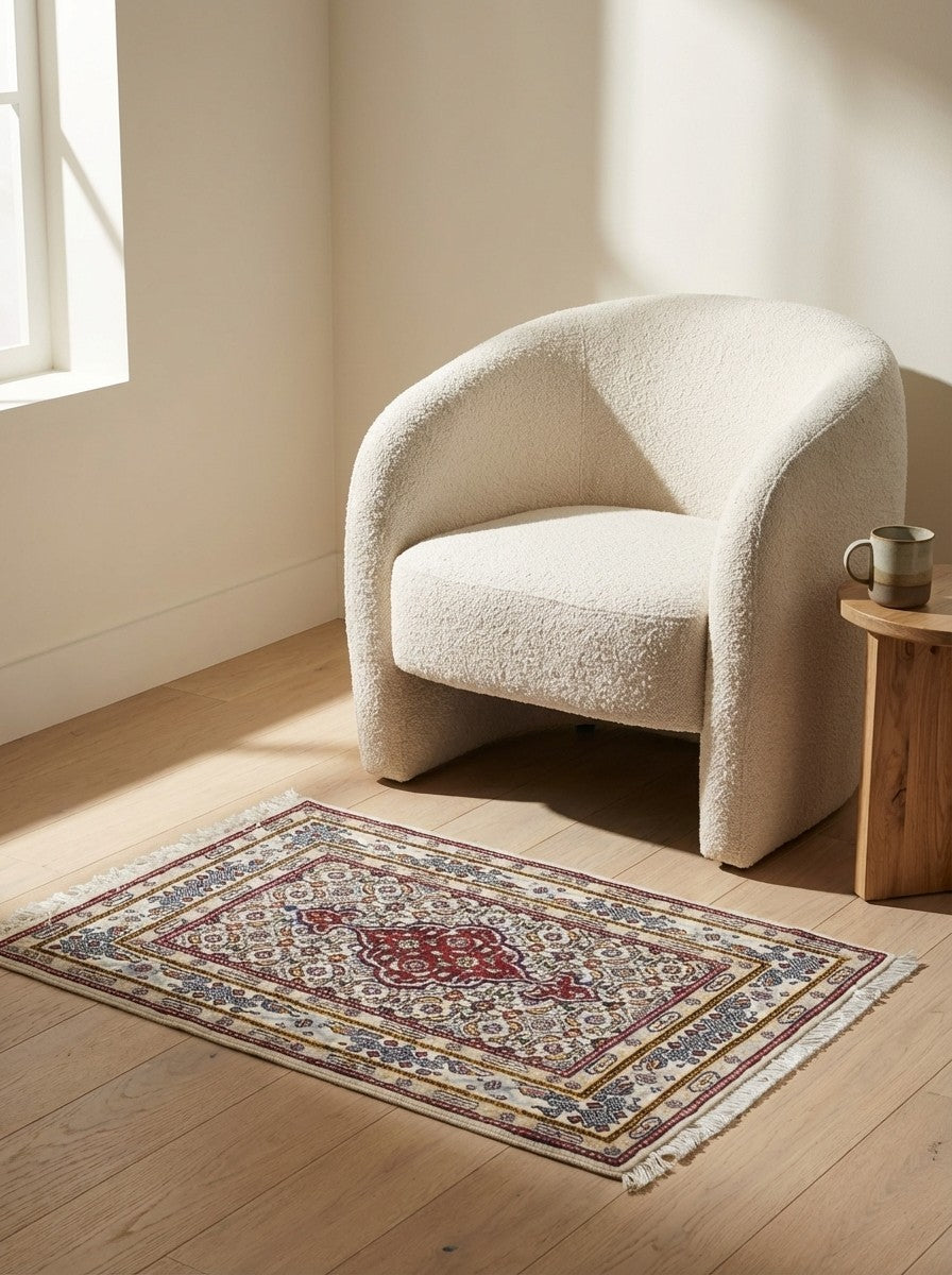 Moud Mahi — Hand-knotted, 56x86 cm, Beige, 100% Virgin Wool | Detail view