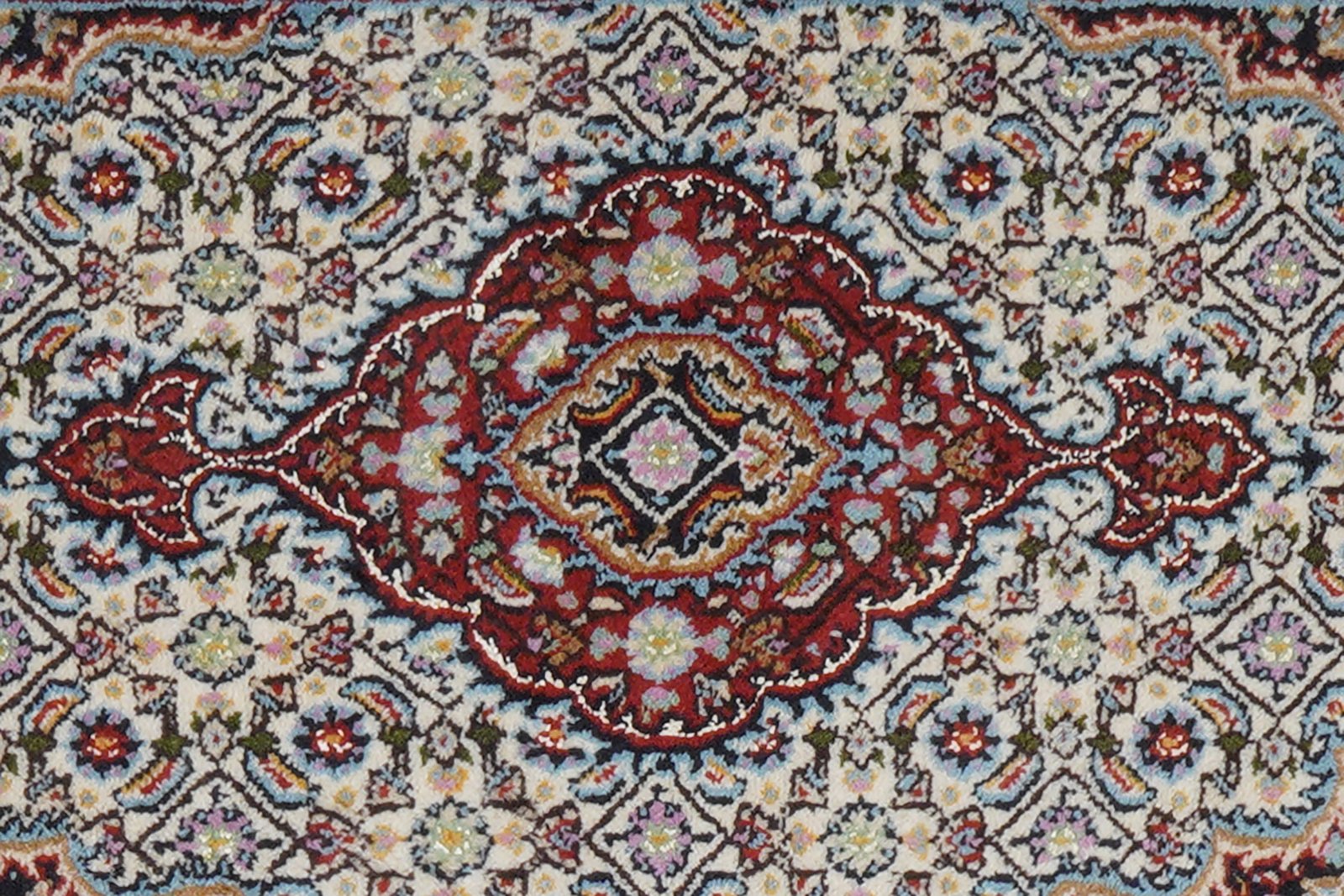 Moud Mahi — Hand-knotted, 59x88 cm, Beige, 100% Virgin Wool | View 8