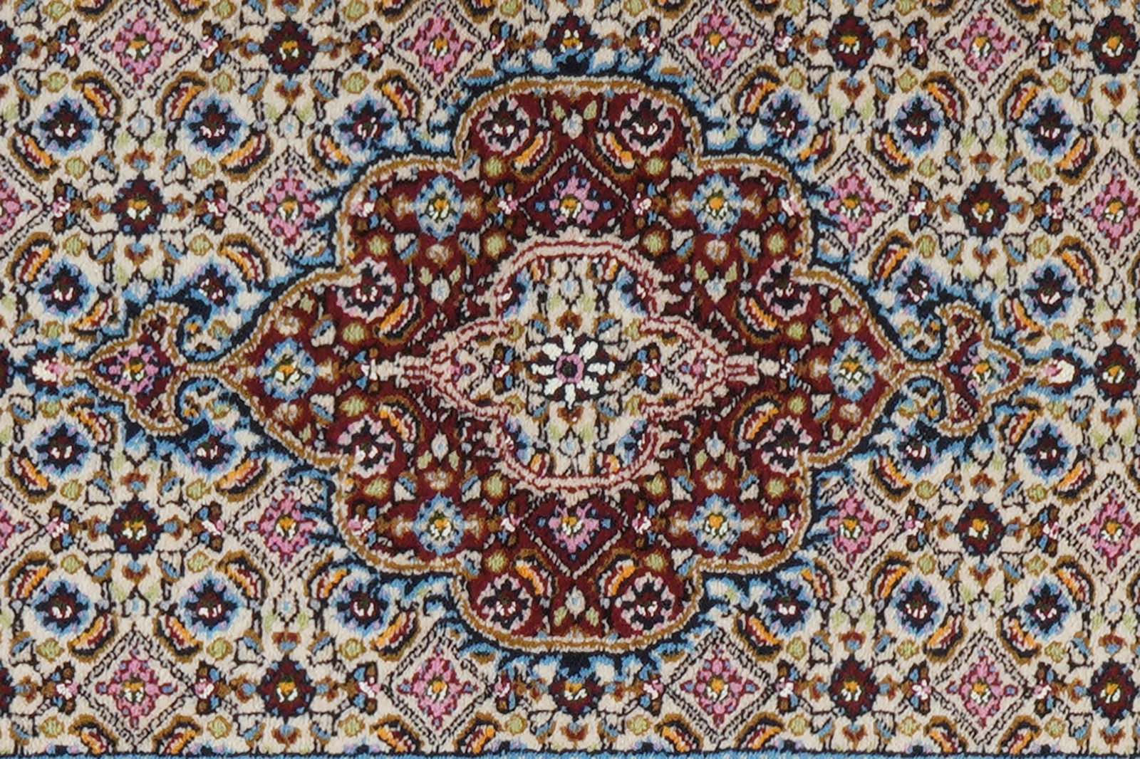 Moud Mahi — Hand-knotted, 61x88 cm, Beige, 100% Virgin Wool | View 8