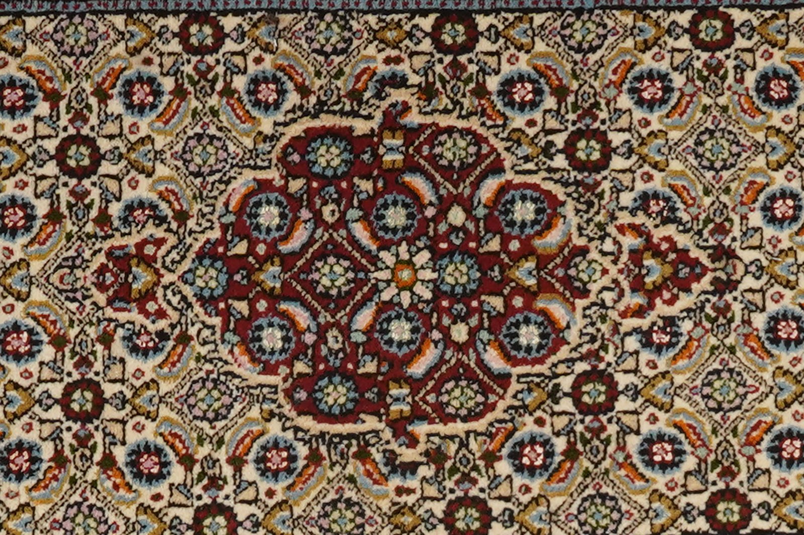 Moud Mahi — Hand-knotted, 59x85 cm, Beige, 100% Virgin Wool | View 8