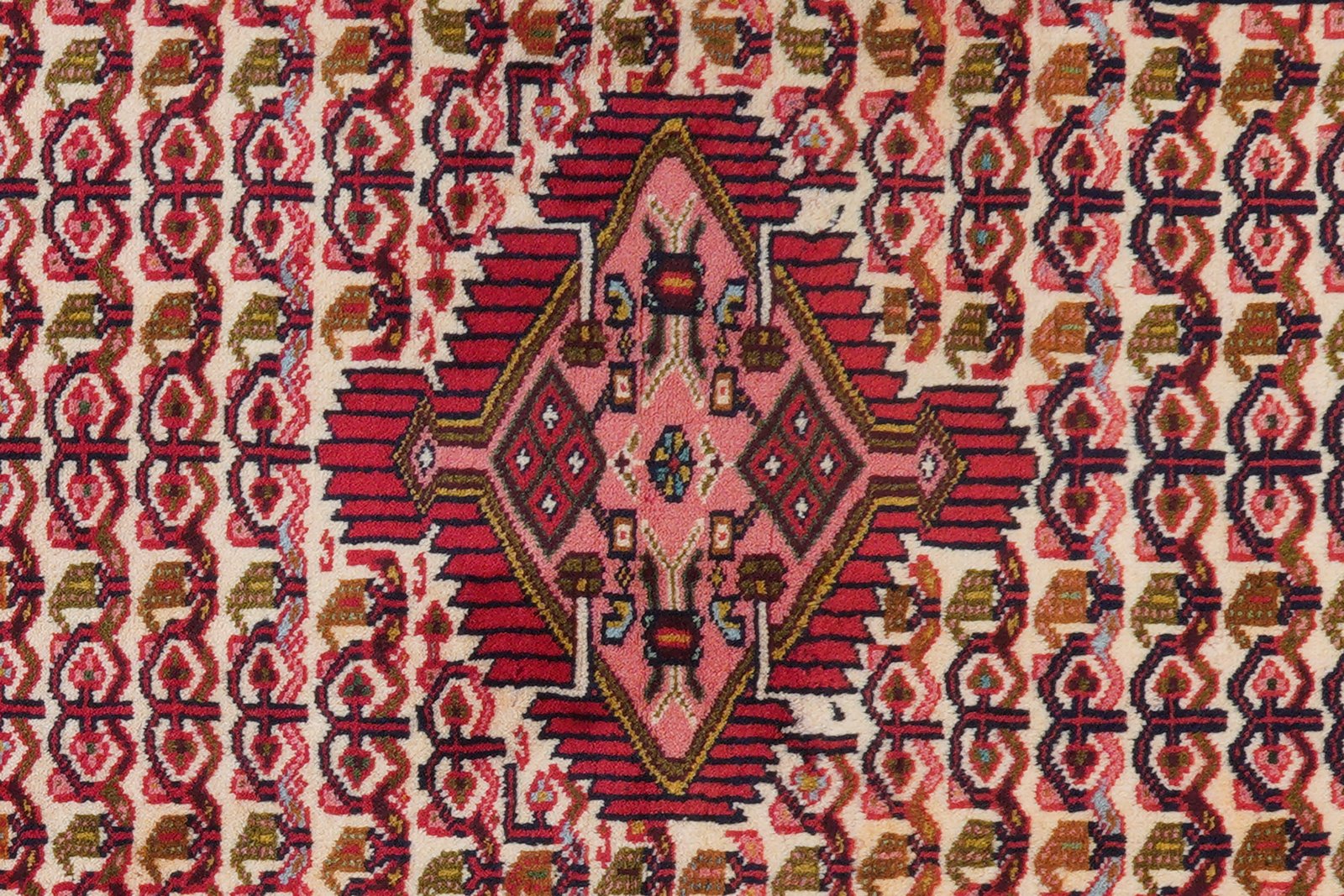 Assadabad — Hand-knotted, 80x199 cm, Beige, 100% Virgin Wool | View 7