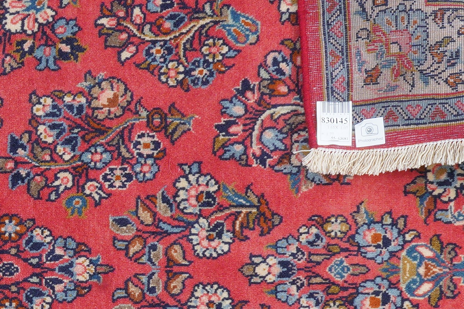 Sarough — Hand-knotted, 107x165 cm, Red, 100% Virgin Wool | View 6