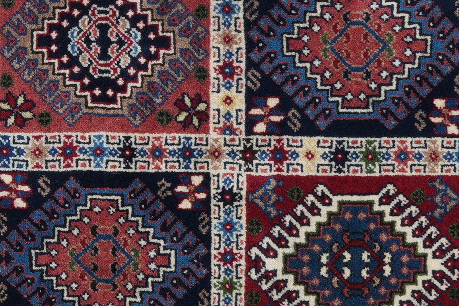 Yalameh — Hand-knotted, 101x146 cm, Multicolor, 100% Virgin Wool | View 7