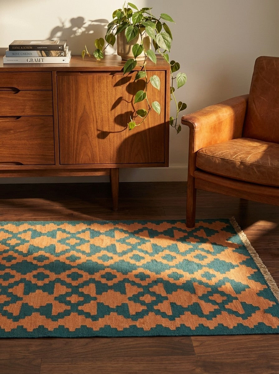 Kelim Gashgai — Handmade, 82x125 cm, Green, 100% Virgin Wool | Back view