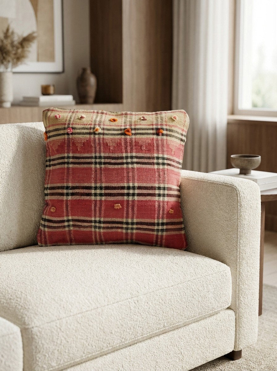 Kelim Kissen — Handgefertigt, 65x65 cm, Bunt, 100% Virgin Wool | Detail view