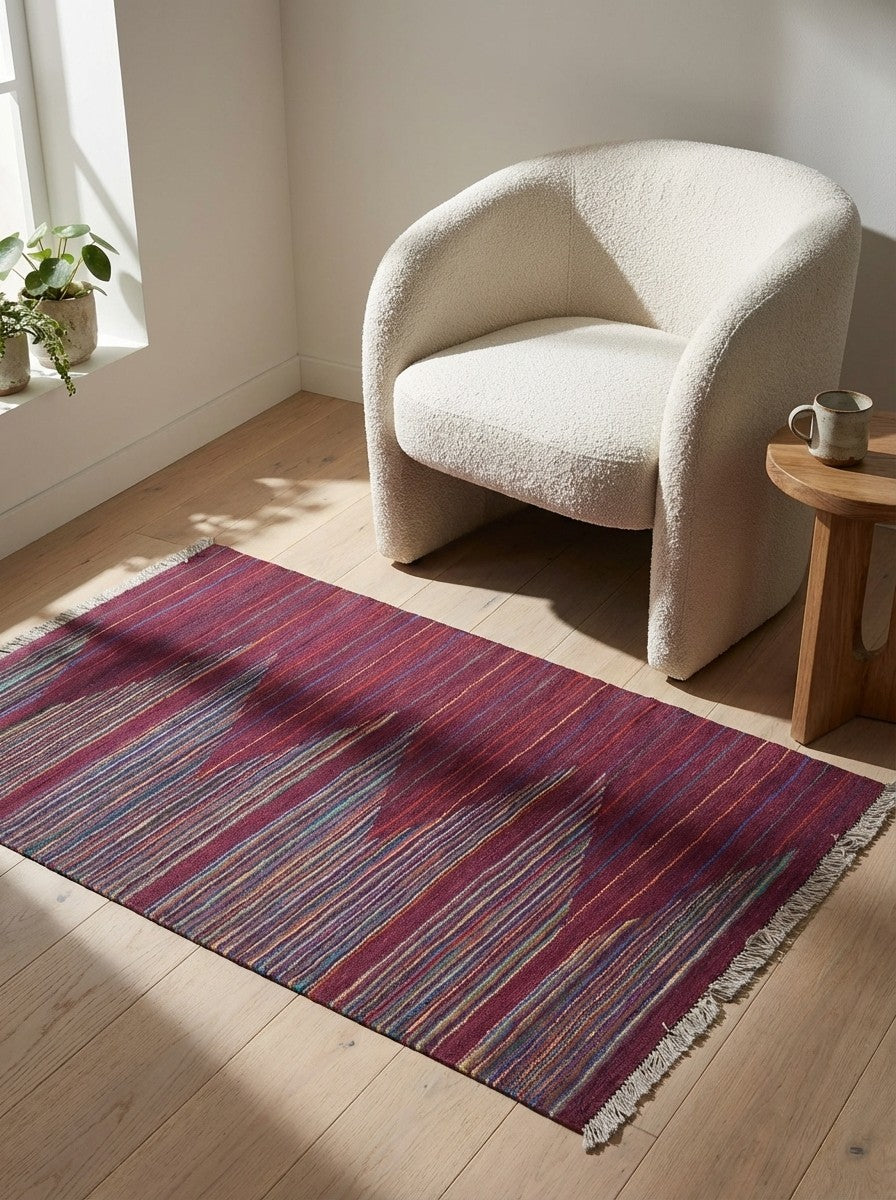 Kelim Gashgai — Handmade, 92x145 cm, Multicolor, 100% Virgin Wool | Detail view