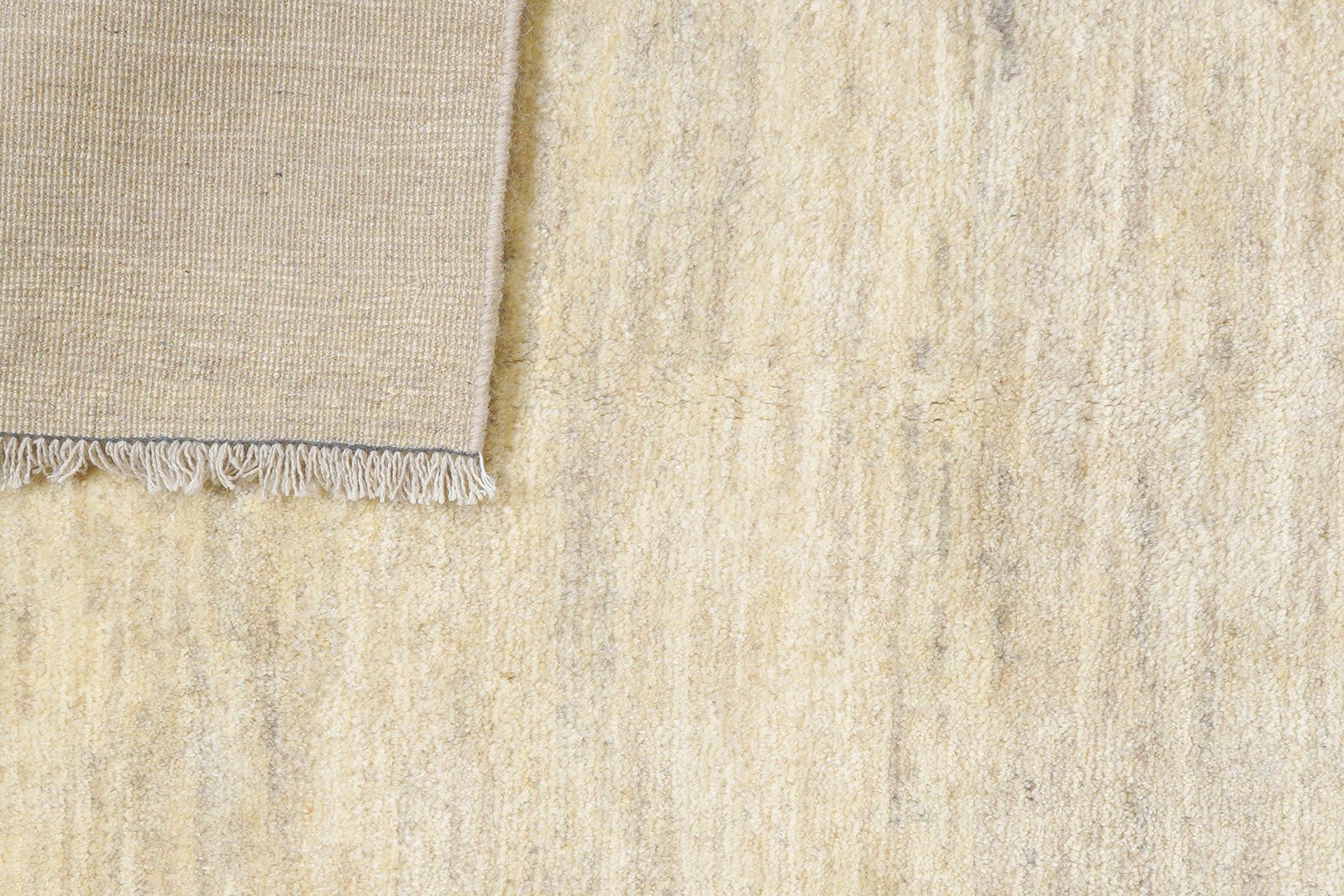 Gabbeh — Hand-knotted, 123x184 cm, Beige, 100% Virgin Wool | View 7