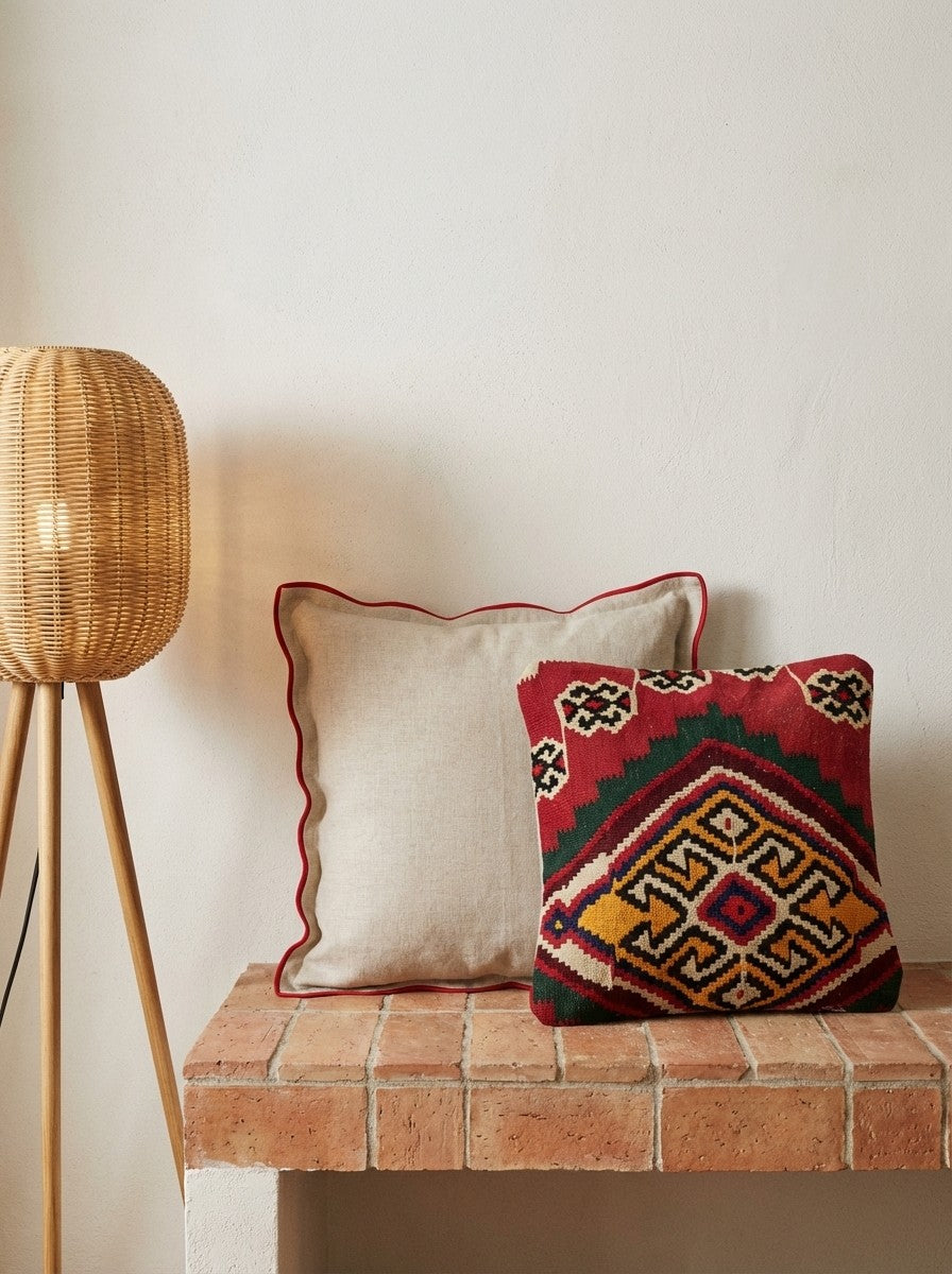 Kelim Kissen — Handmade, 40x40 cm, Multicolor, 100% Virgin Wool | Back view