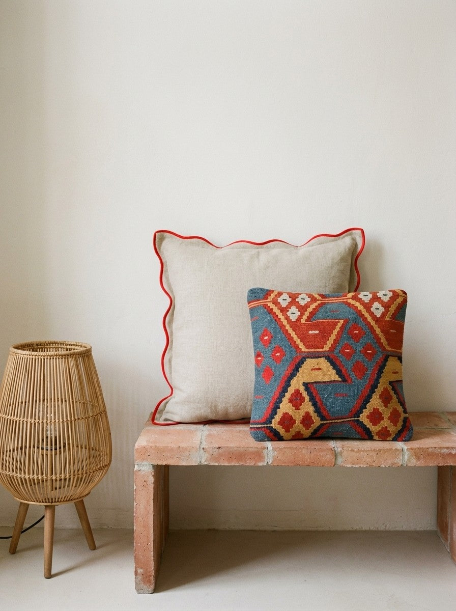 Kelim Kissen — Handmade, 40x40 cm, Multicolor, 100% Virgin Wool | Back view