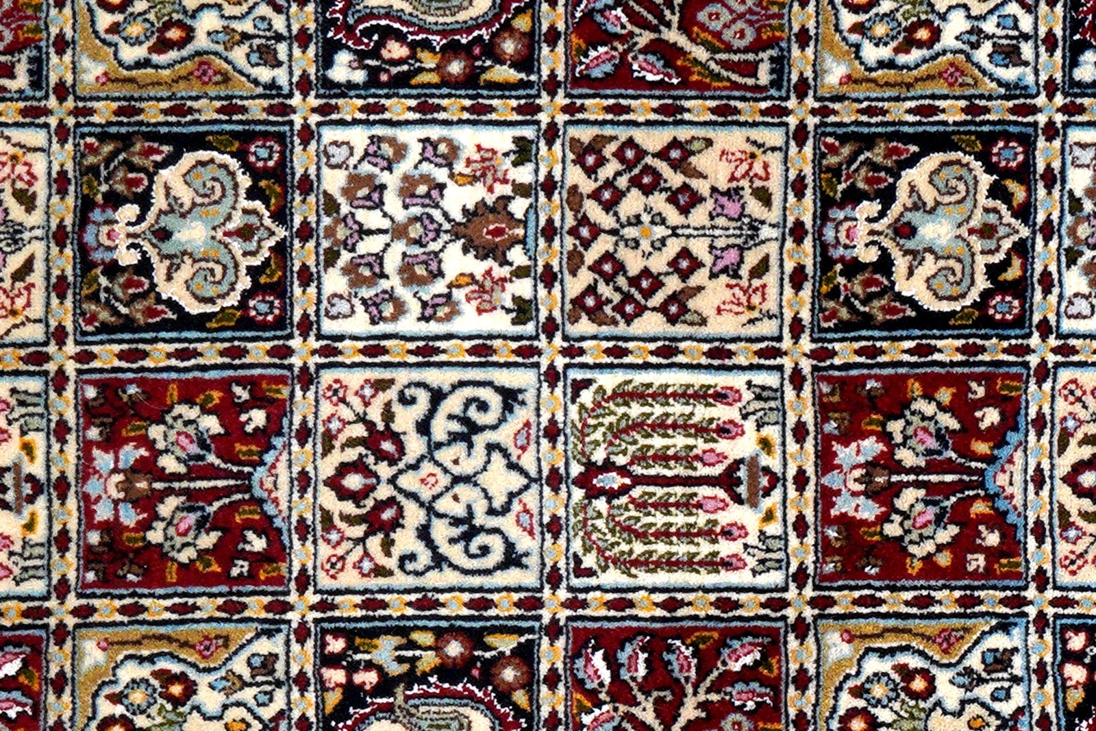 Moud Felder — Hand-knotted, 98x147 cm, Multicolor, 100% Virgin Wool | View 6