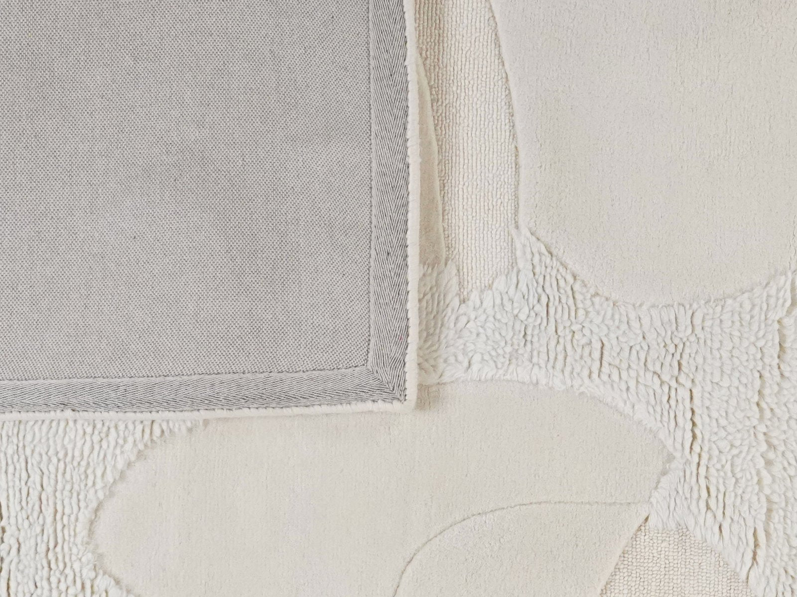 Desert Dune — Hand-knotted, 300x200 cm, Beige, 100% Virgin Wool | View 3