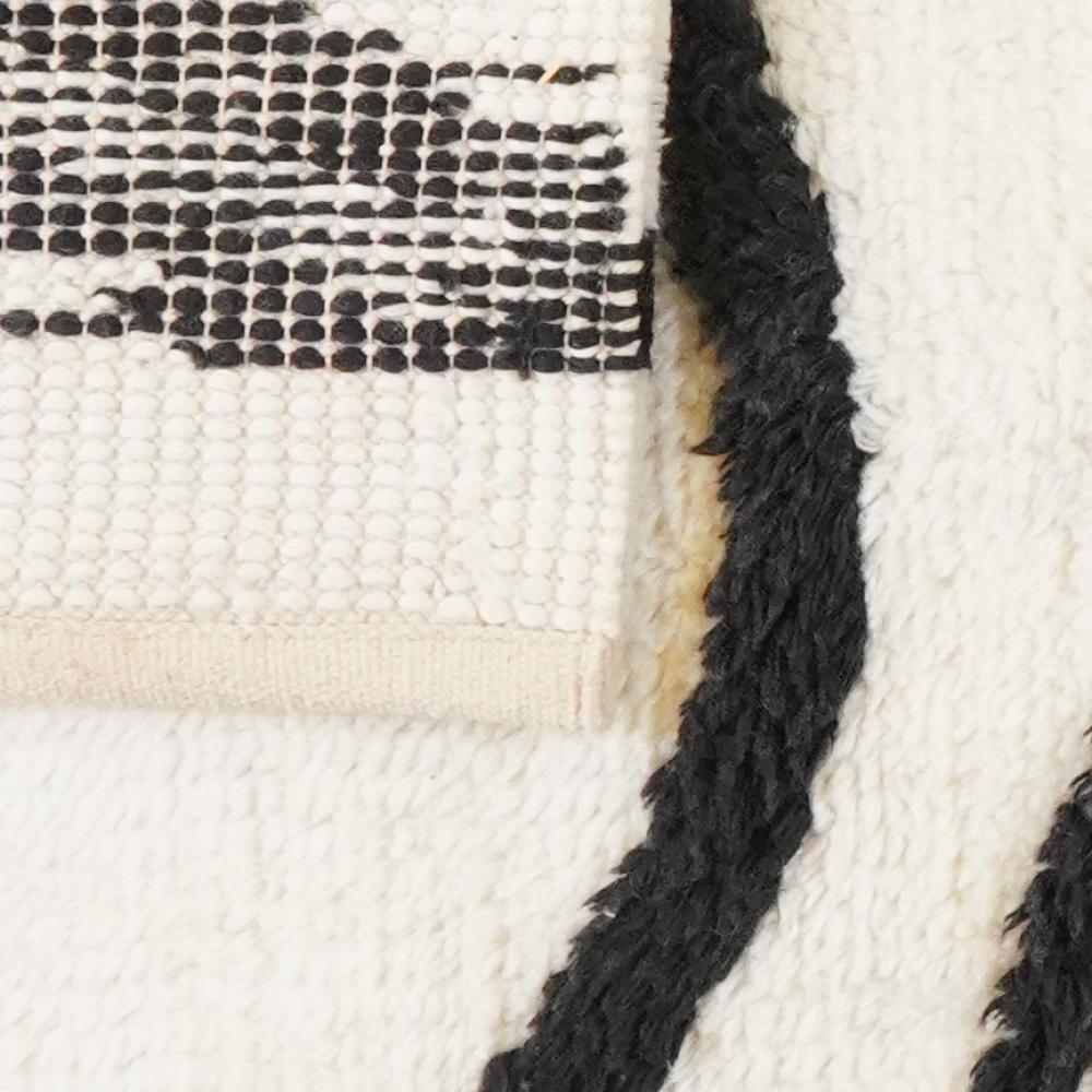Morrocan Mirage — Hand-knotted, 240x170 cm, Beige, 100% Virgin Wool | View 4
