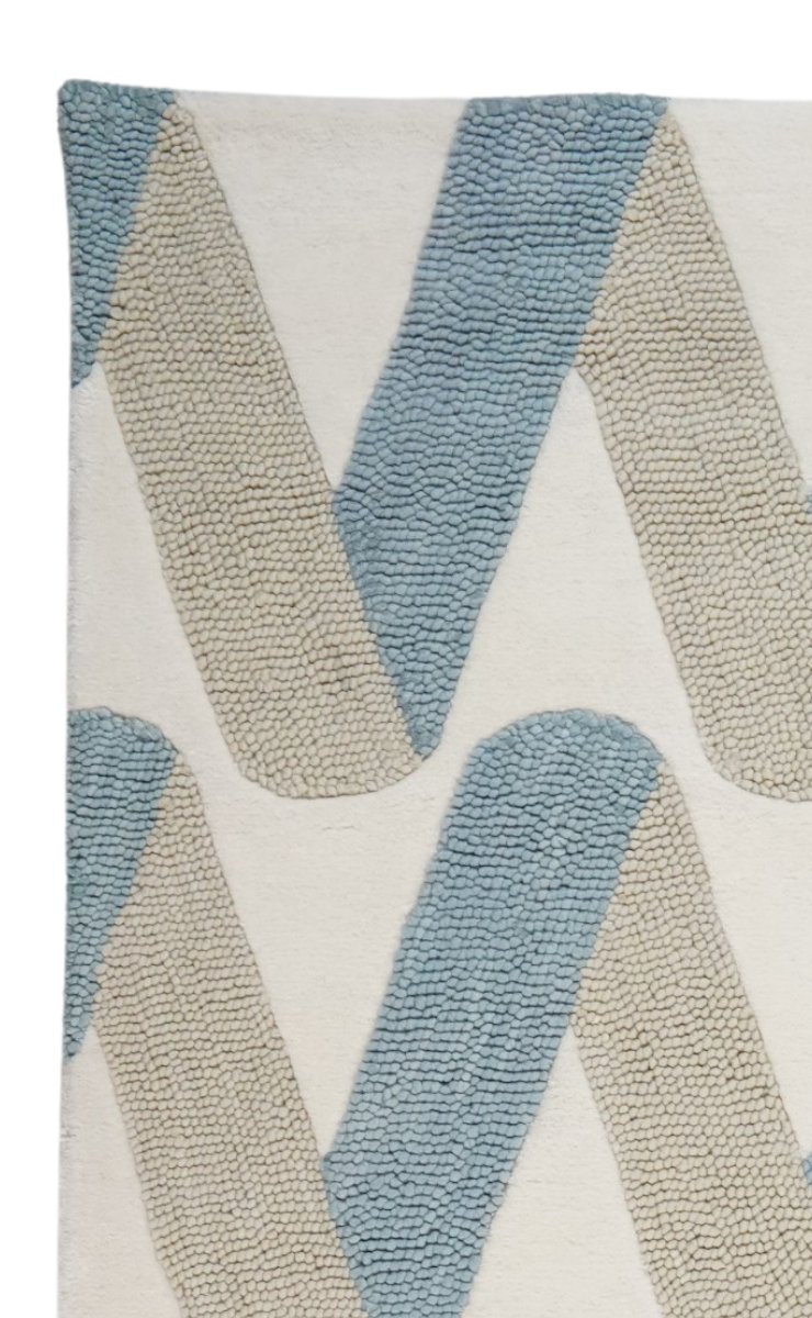 Cindy — Hand-knotted, 230x160 cm, Beige, 100% Virgin Wool | View 3