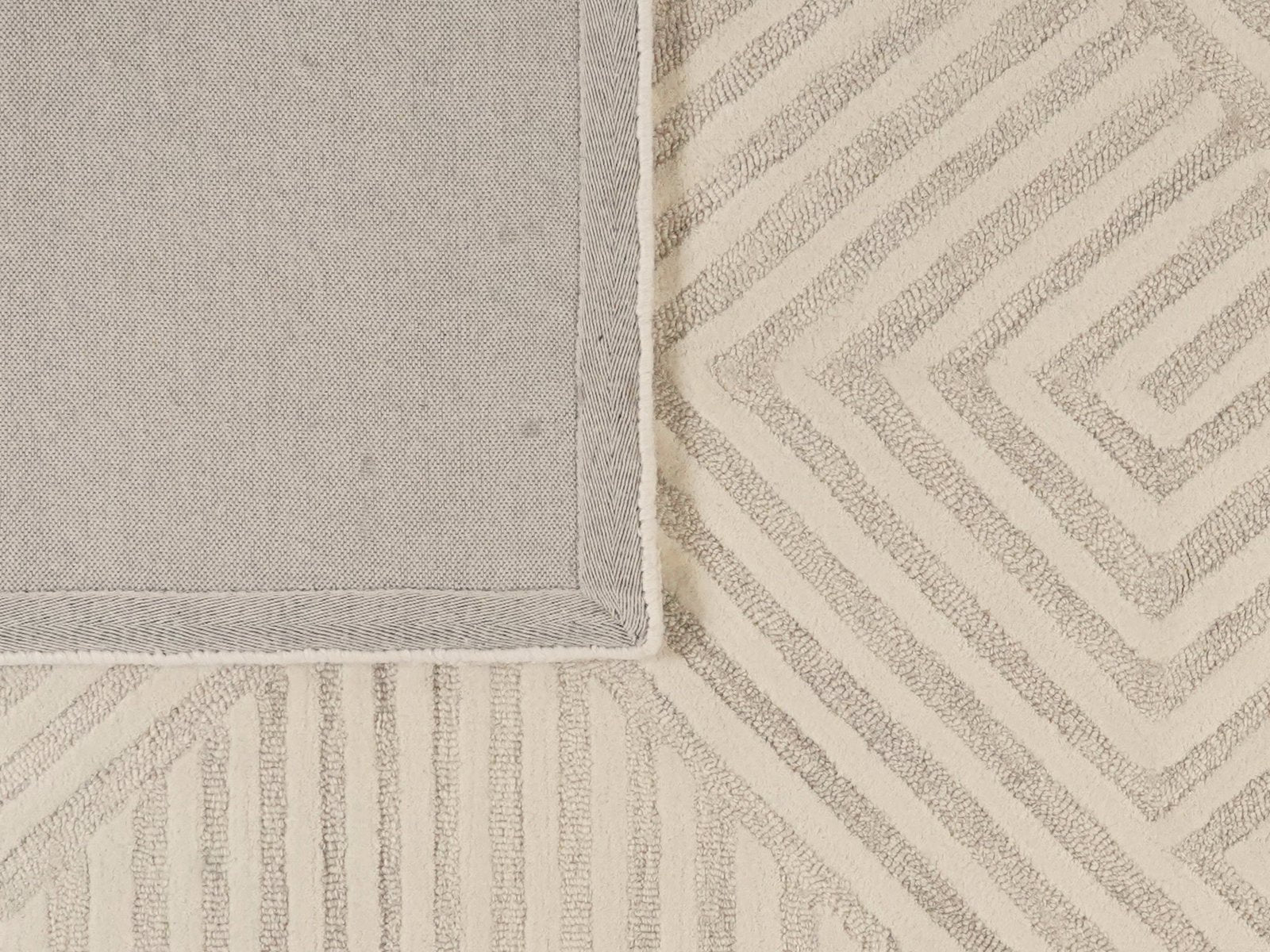 Maze — Hand-knotted, 120x180 cm, Beige, 100% Virgin Wool | View 3