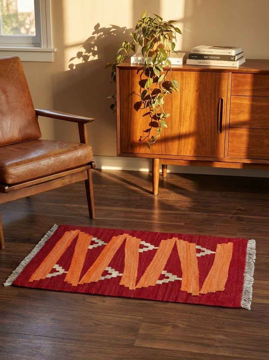 Kelim Gashgai — Handmade, 42x62 cm, Orange, 100% Virgin Wool | Back view