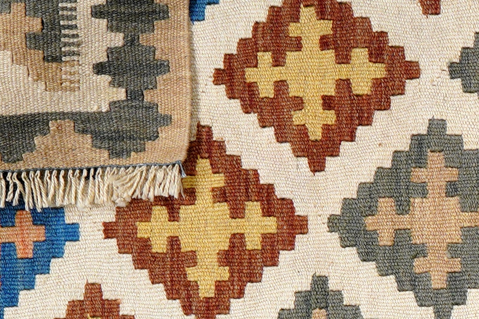 Kelim Gashgai — Handmade, 63x91 cm, Beige, 100% Virgin Wool | View 6