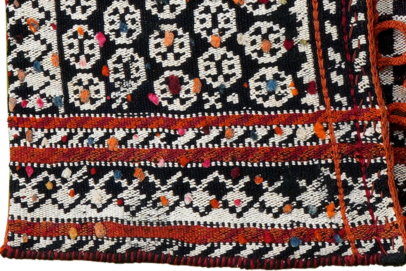Khorjin — Handgefertigt, 80x47 cm, Bunt, 100% Virgin Wool | Back view