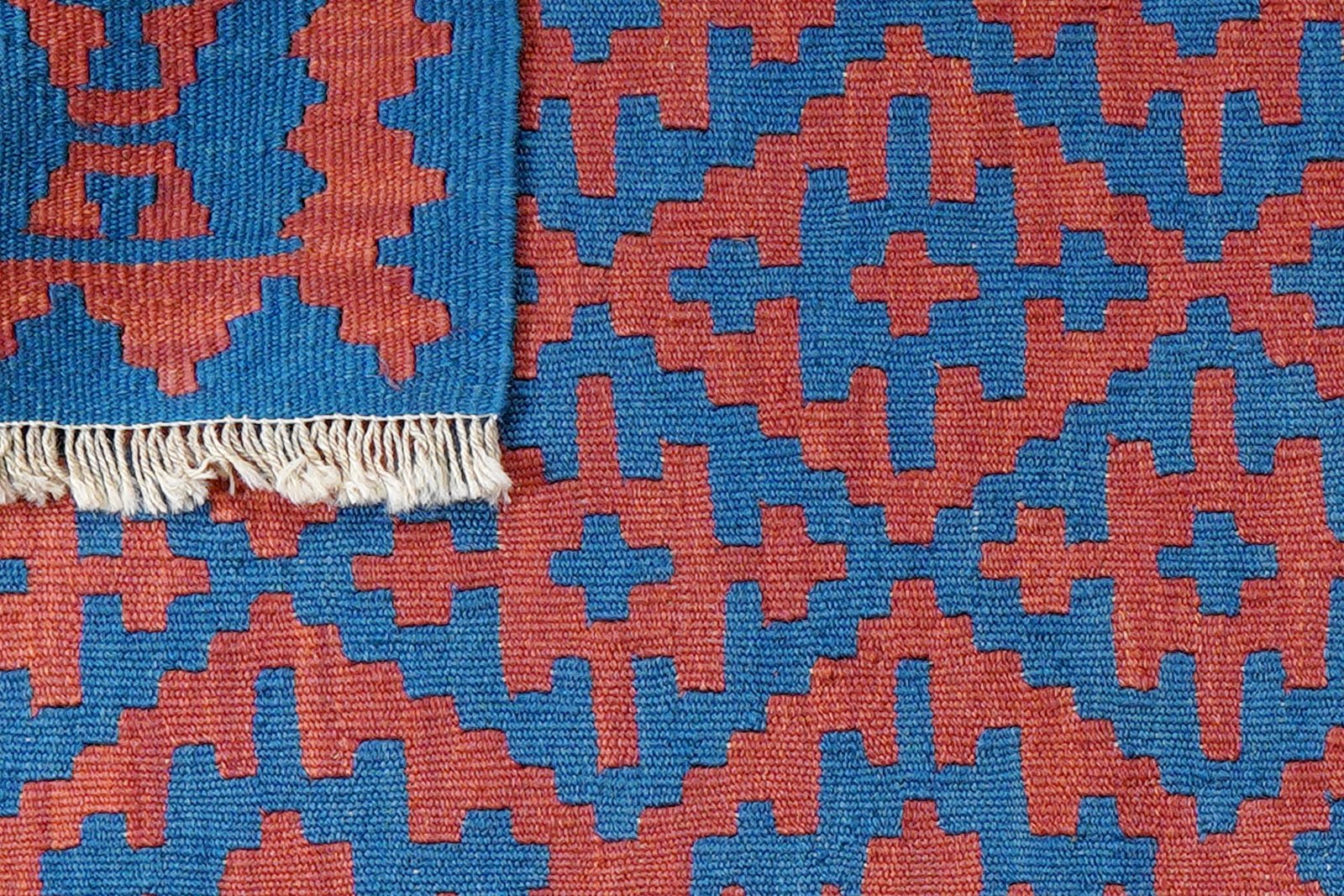 Kelim Gashgai — Handmade, 83x121 cm, Red, 100% Virgin Wool | View 6