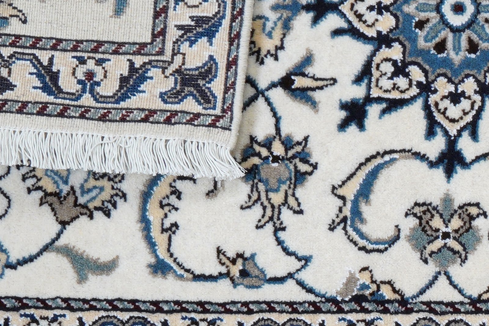 Nain 12La — Hand-knotted, 71x135 cm, Beige, 100% Virgin Wool | View 7