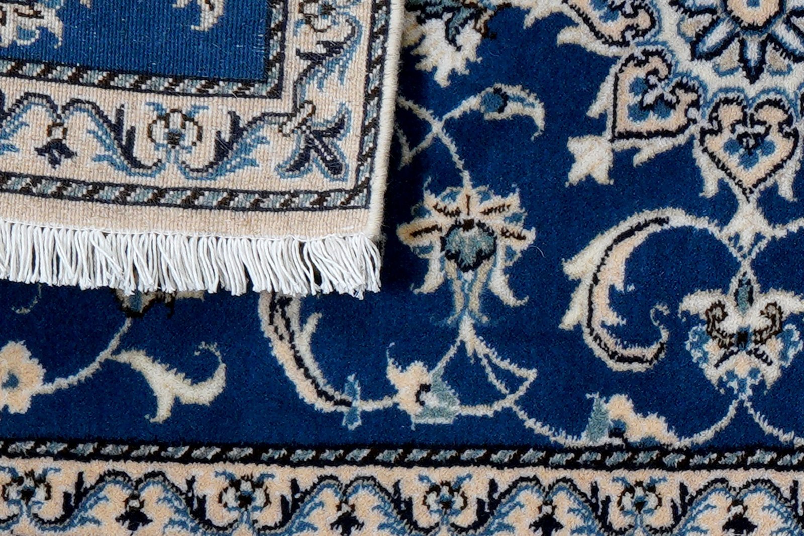Nain 12La — Hand-knotted, 70x139 cm, Blue, 100% Virgin Wool | View 7