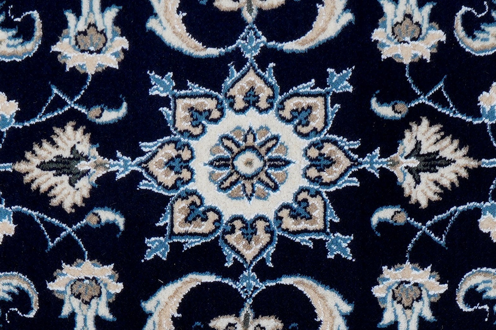 Nain 12La — Hand-knotted, 68x140 cm, Blue, 100% Virgin Wool | View 6