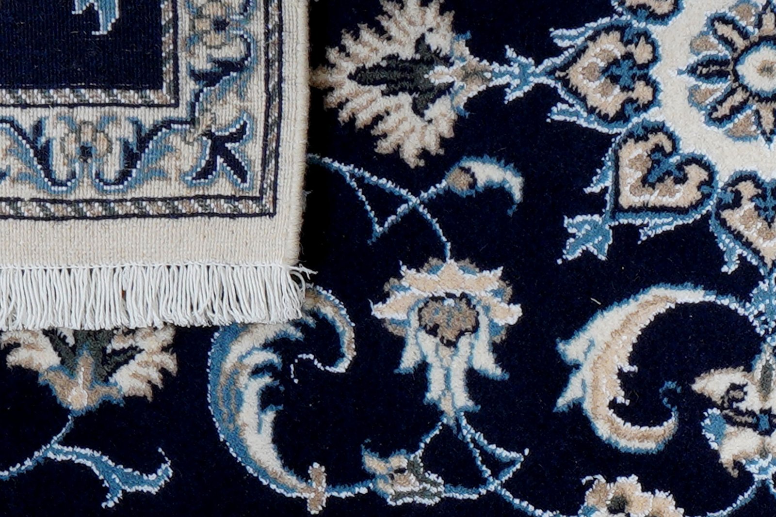 Nain 12La — Hand-knotted, 68x140 cm, Blue, 100% Virgin Wool | View 7