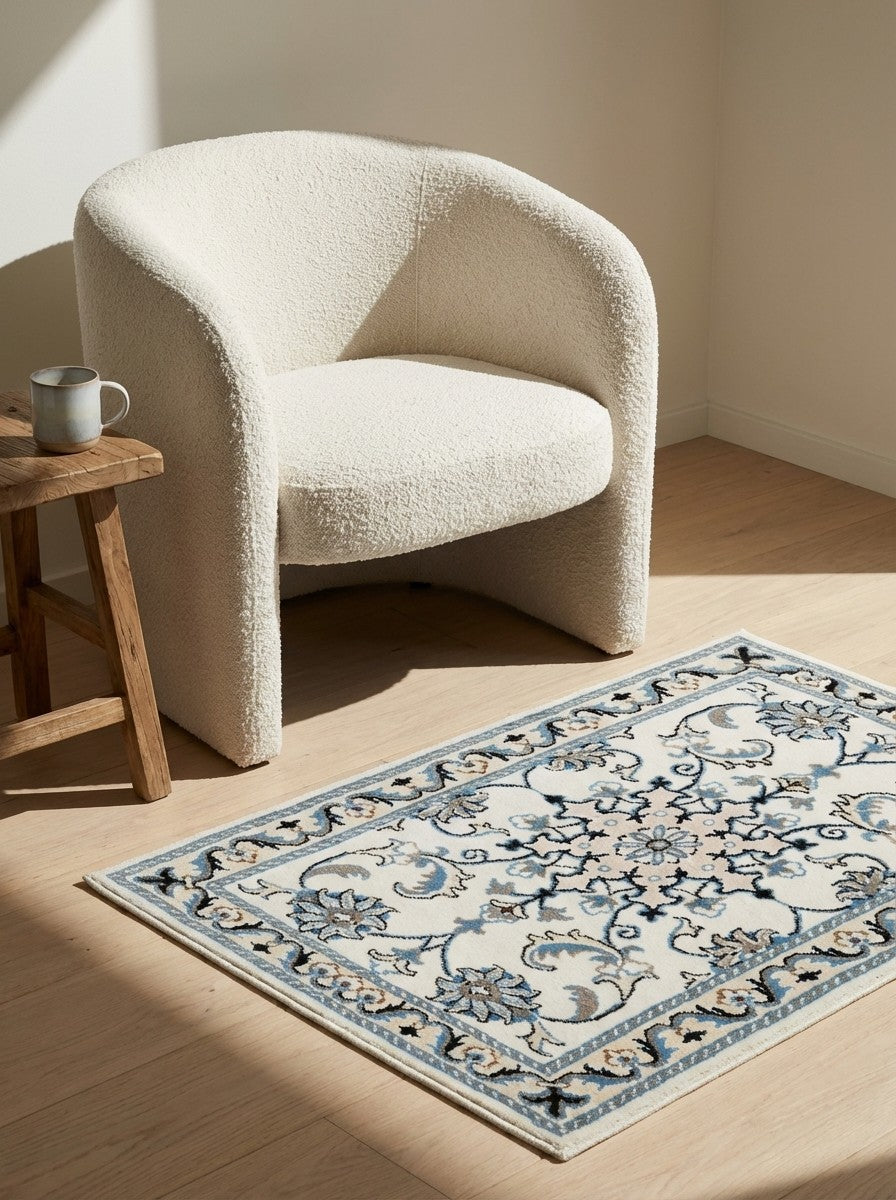 Nain 12La — Hand-knotted, 55x82 cm, Beige, 100% Virgin Wool | Detail view