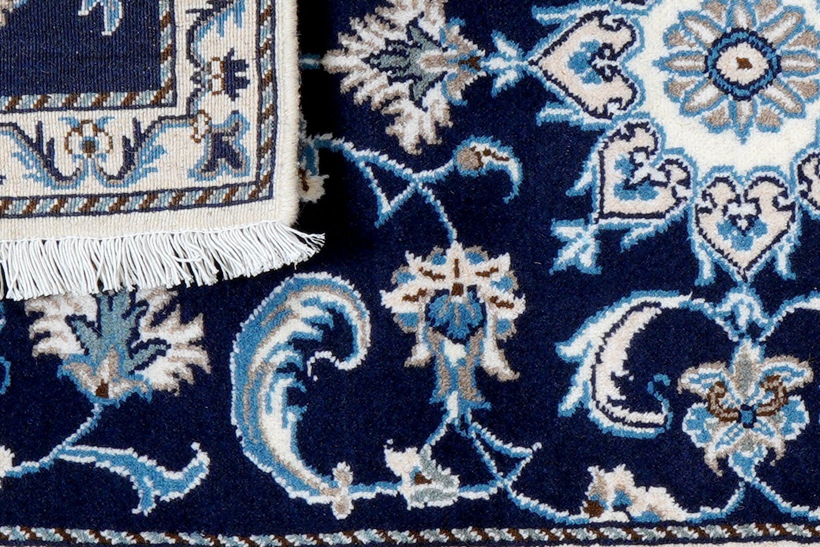 Nain 12La — Hand-knotted, 70x142 cm, Blue, 100% Virgin Wool | View 7
