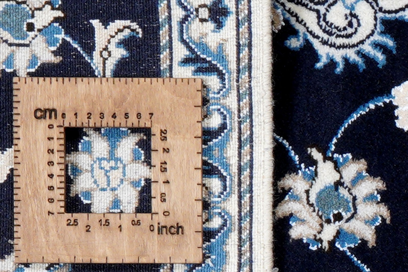 Nain 12La — Hand-knotted, 76x197 cm, Blue, 100% Virgin Wool | View 8