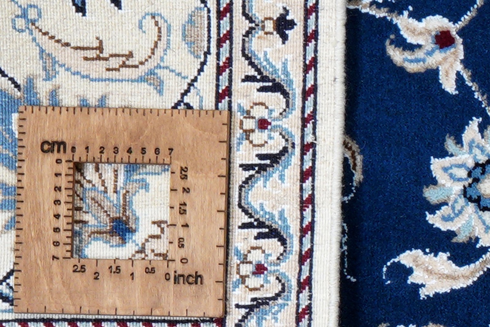 Nain 12La — Hand-knotted, 198x303 cm, Blue, 100% Virgin Wool | View 8