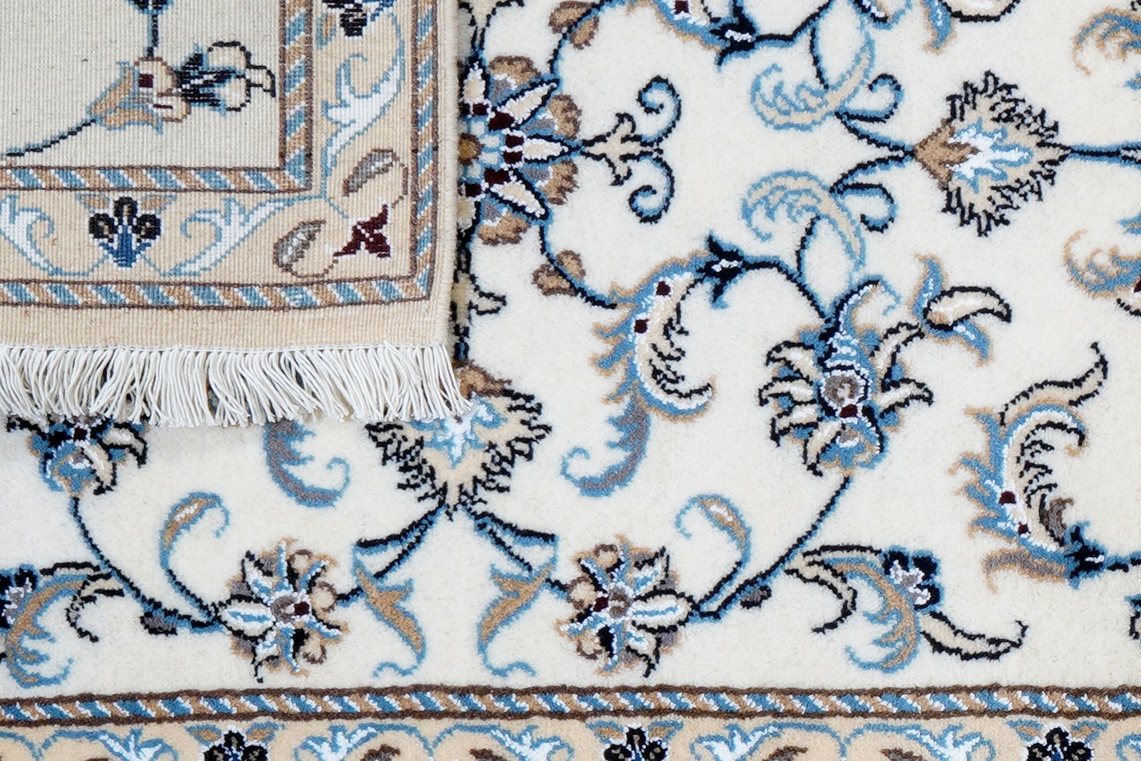 Nain 12La — Hand-knotted, 77x197 cm, Beige, 100% Virgin Wool | View 7