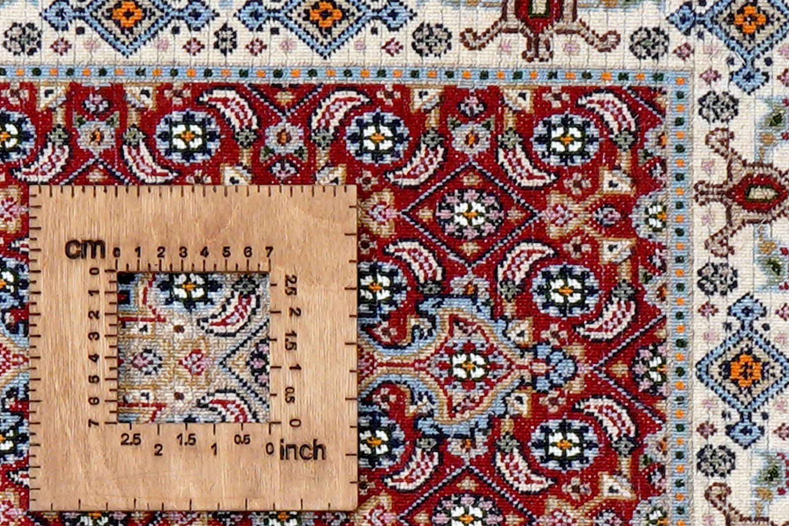 Moud Mahi — Hand-knotted, 41x58 cm, Red, 100% Virgin Wool | View 8
