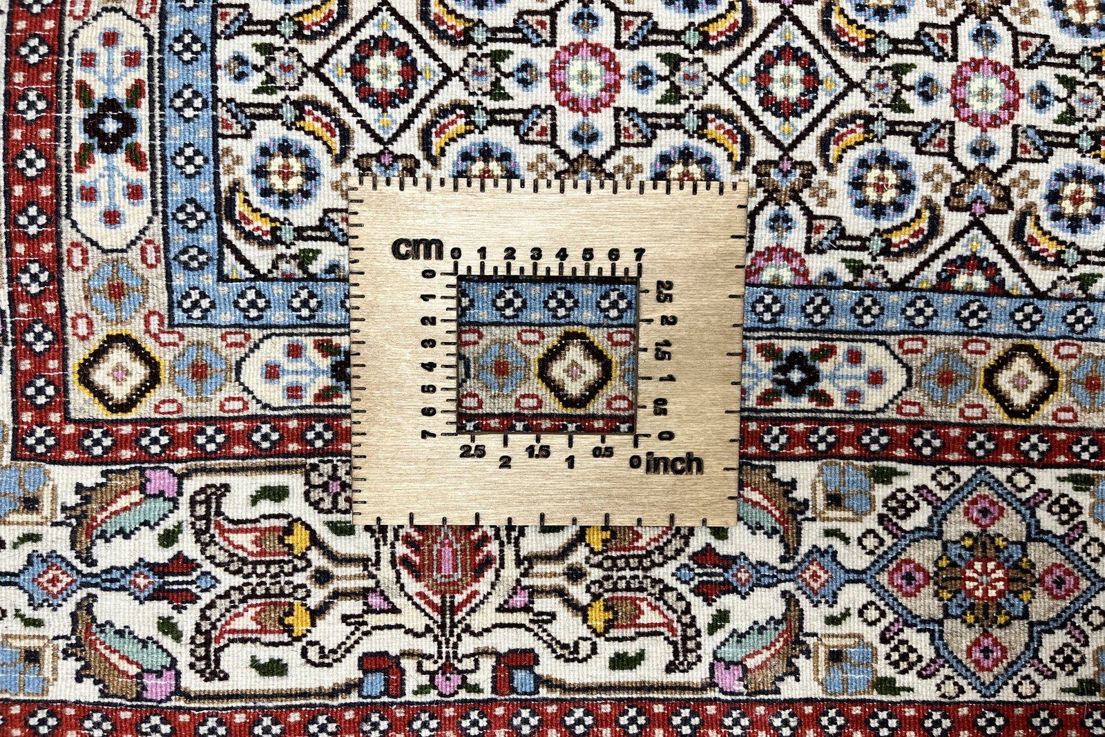 Moud Mahi — Hand-knotted, 144x205 cm, Beige, 100% Virgin Wool | View 11