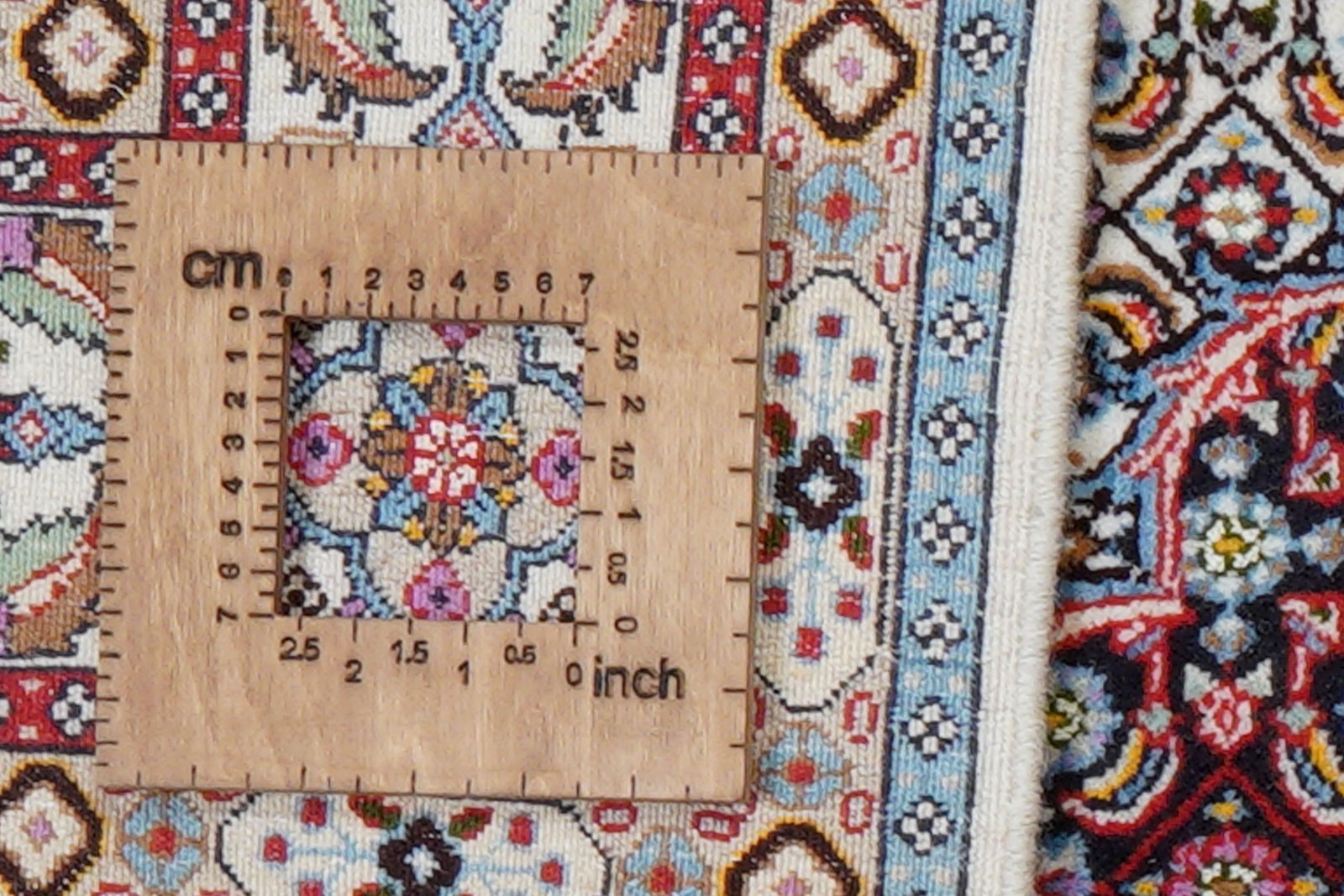 Moud Mahi — Hand-knotted, 144x205 cm, Beige, 100% Virgin Wool | View 8