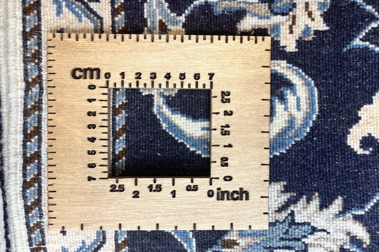 Nain 12La — Hand-knotted, 68x135 cm, Blue, 100% Virgin Wool | View 11