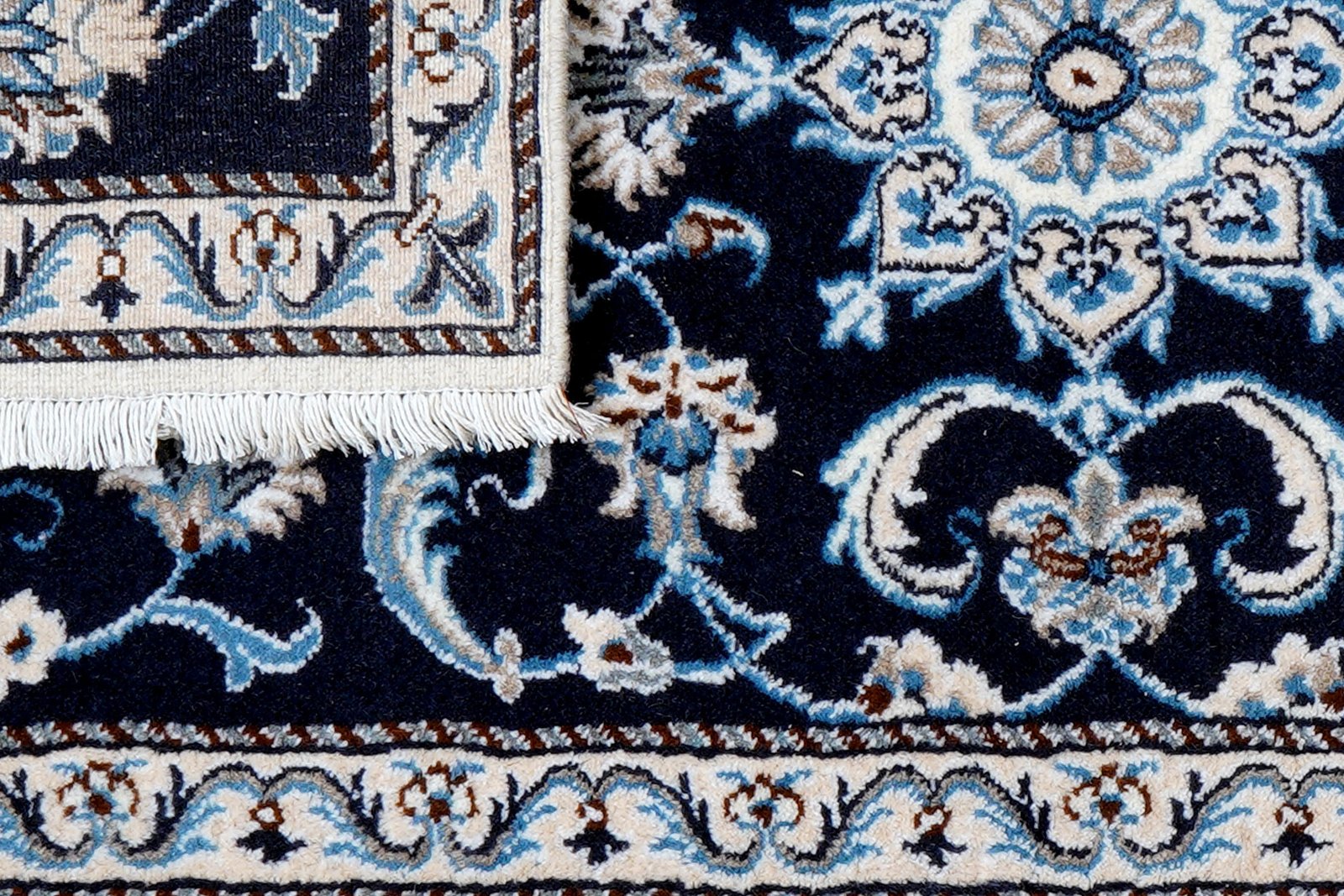 Nain 12La — Hand-knotted, 68x135 cm, Blue, 100% Virgin Wool | View 7