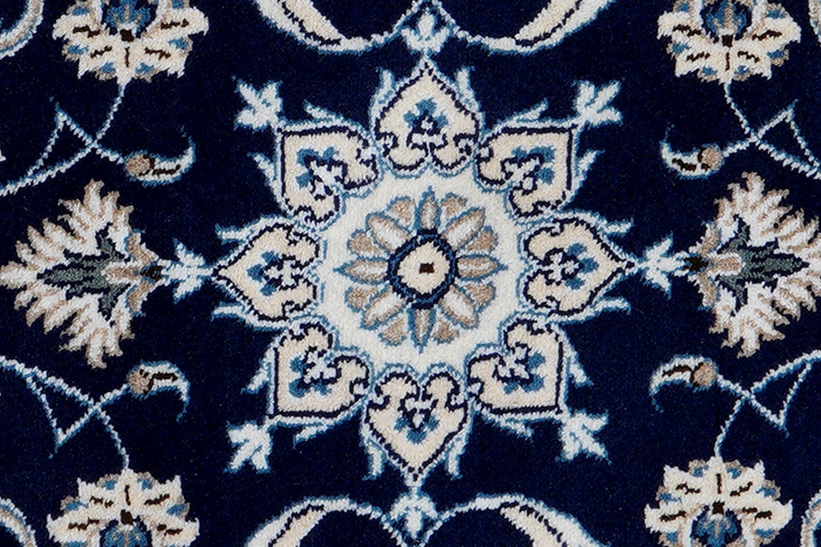Nain 12La — Hand-knotted, 66x132 cm, Blue, 100% Virgin Wool | View 6