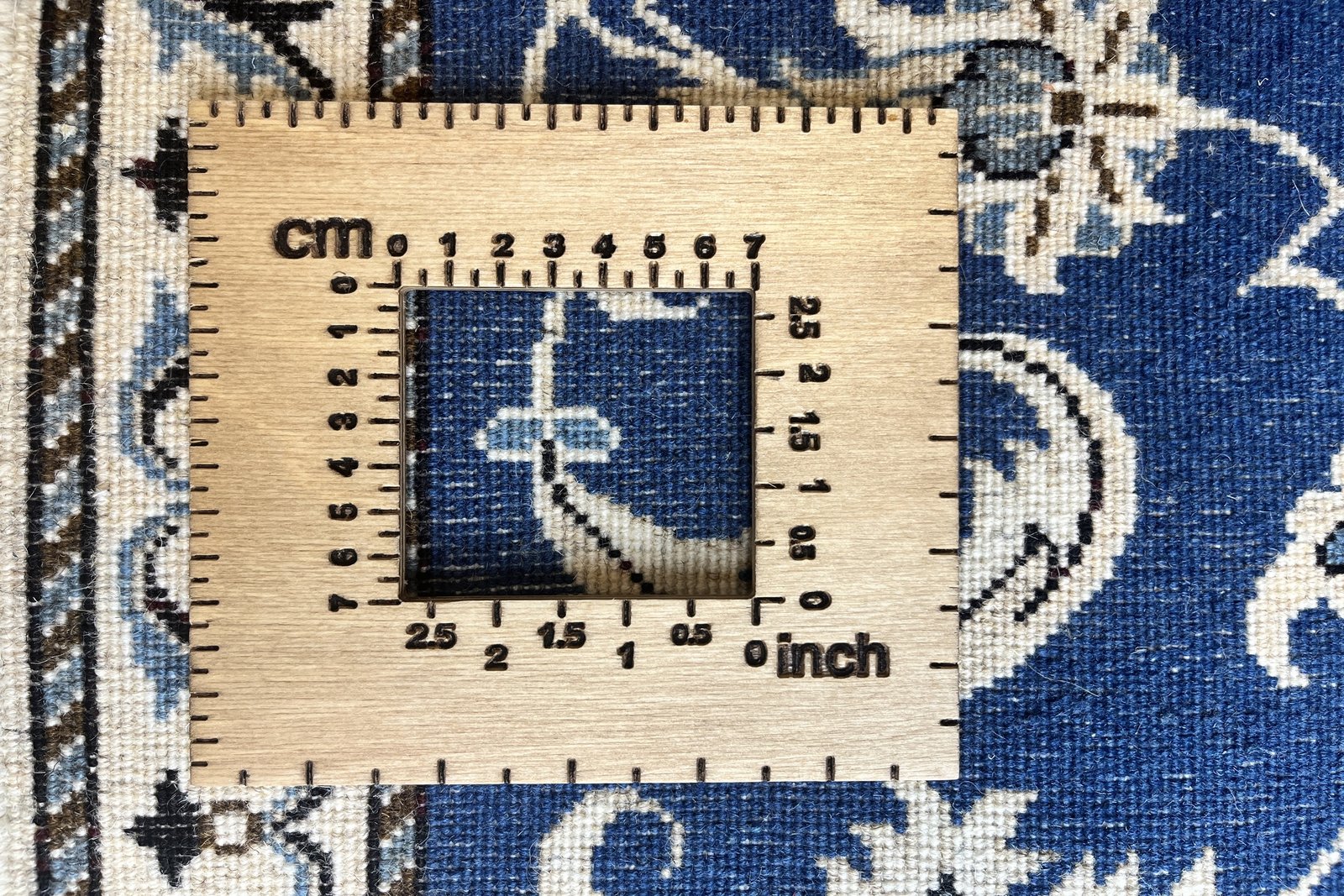 Nain 12La — Hand-knotted, 71x139 cm, Blue, 100% Virgin Wool | View 11
