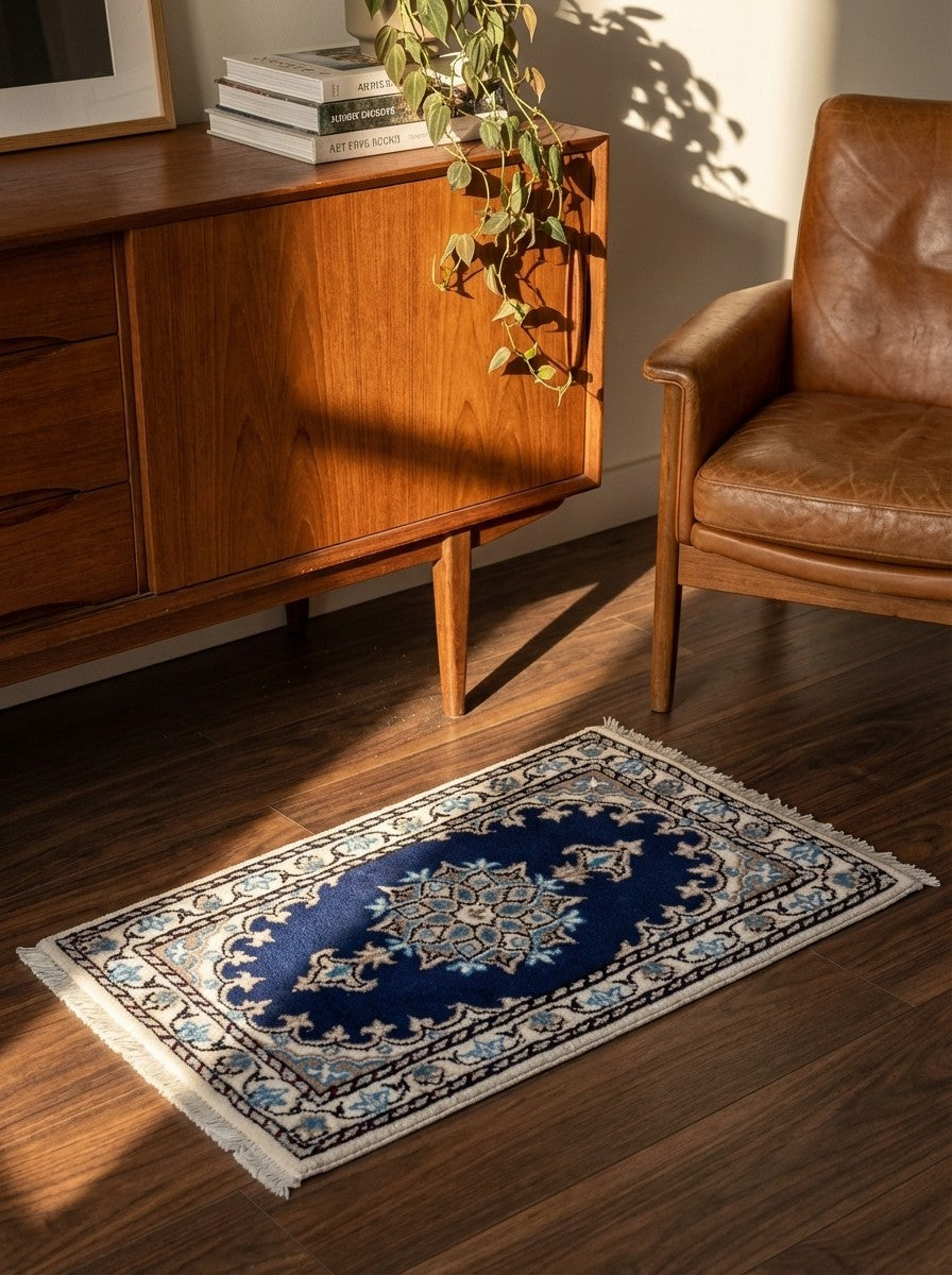 Nain 12La — Hand-knotted, 36x60 cm, Blue, 100% Virgin Wool | Back view