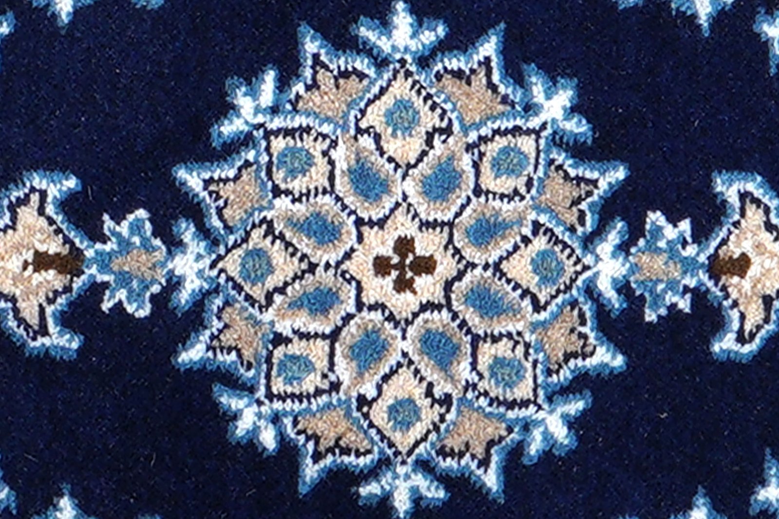 Nain 12La — Hand-knotted, 36x55 cm, Blue, 100% Virgin Wool | View 6